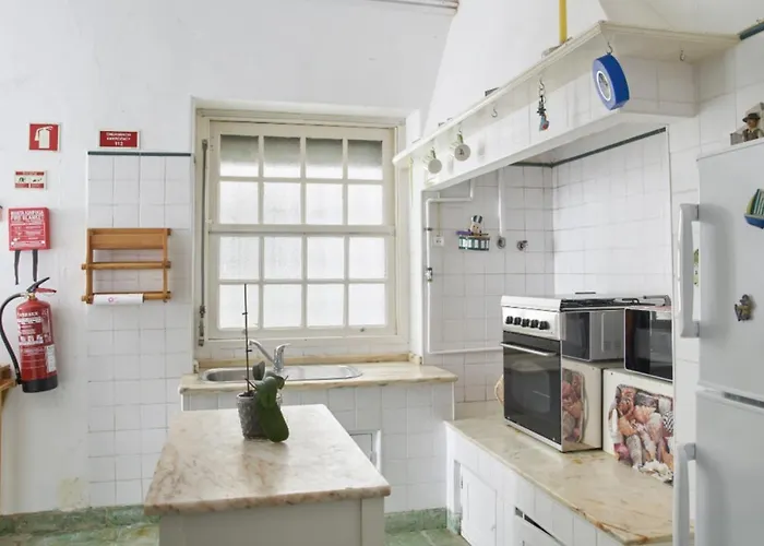 Captain Pisco's Palheiro - Great Location Casa de Férias *