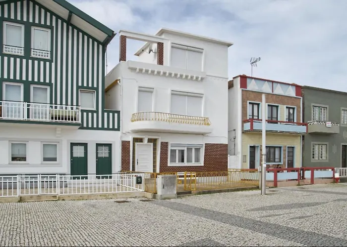 Captain Pisco's Palheiro - Great Location * Costa Nova