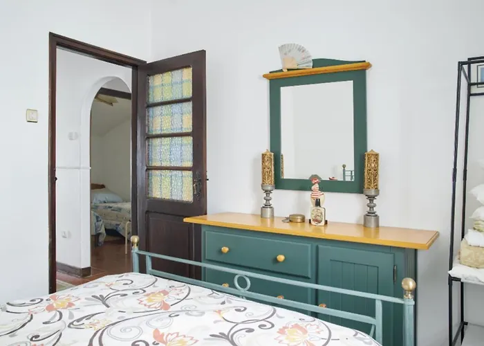 Captain Pisco's Palheiro - Great Location Casa de Férias *